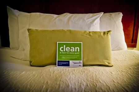 фото отеля Hampton Inn Charlotte - Belmont at Montcross