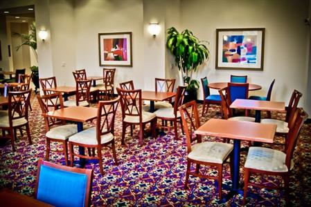 фото отеля Hampton Inn Charlotte - Belmont at Montcross