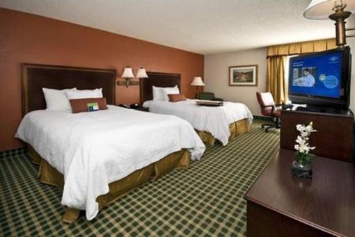 фото отеля Hampton Inn Winston-Salem - I-40 / Hanes Mall