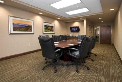 фото отеля Hampton Inn Winston-Salem - I-40 / Hanes Mall