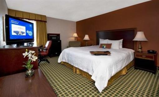 фото отеля Hampton Inn Winston-Salem - I-40 / Hanes Mall
