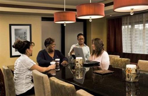 фото отеля Hampton Inn Winston-Salem - I-40 / Hanes Mall