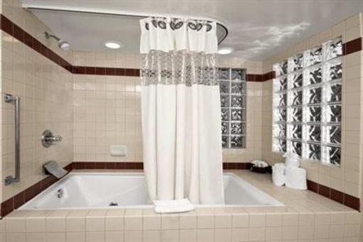 фото отеля Hampton Inn Winston-Salem - I-40 / Hanes Mall