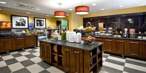 фото отеля Hampton Inn Winston-Salem - I-40 / Hanes Mall