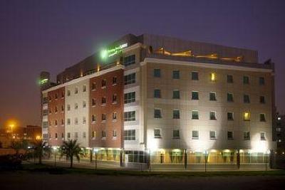 фото отеля Holiday Inn Express Dubai Internet City