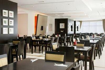 фото отеля Holiday Inn Express Dubai Internet City