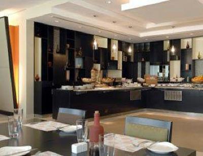 фото отеля Holiday Inn Express Dubai Internet City