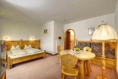 фото отеля Goldried Hotel