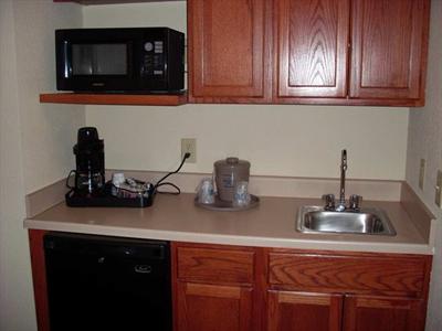 фото отеля Hampton Inn I-40 E (Tinker Air Force Base)