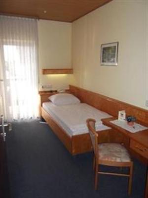 фото отеля Hotel zum Freigericht