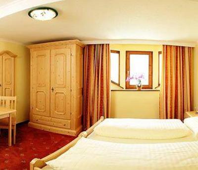 фото отеля Altstadthotel Auracher Lochl