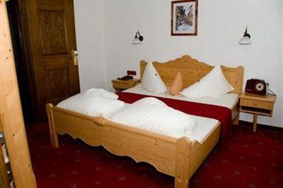 фото отеля Altstadthotel Auracher Lochl