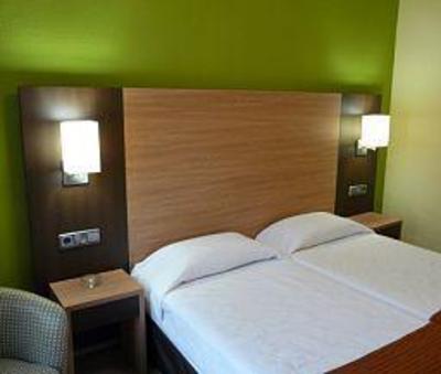 фото отеля Hostal Ballesta