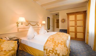 фото отеля Romantik Hotel Fuerstenhof