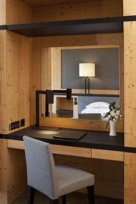 фото отеля Grand Hotel Park Gstaad