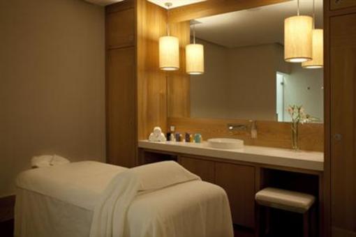 фото отеля Grand Hotel Park Gstaad