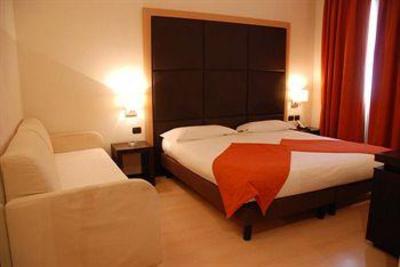 фото отеля Hotel Metropolis Reggio Emilia
