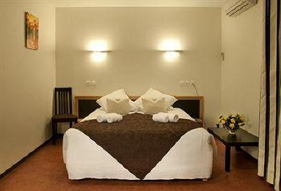 фото отеля Hotel Hexagone Mont-de-Marsan
