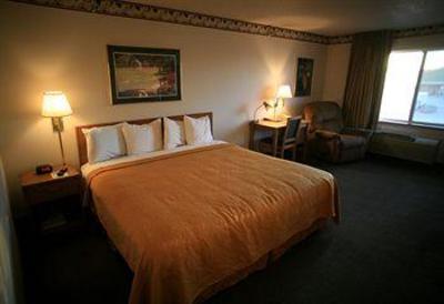 фото отеля New Victorian Suites Lincoln, NE