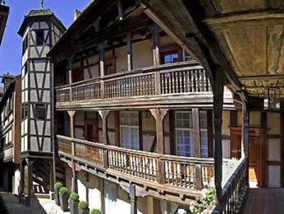 фото отеля Cour Du Corbeau Hotel