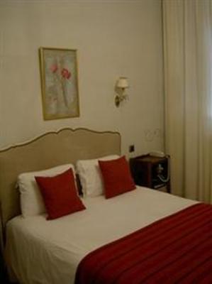 фото отеля Hotel La Residence Narbonne