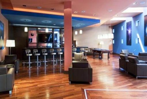 фото отеля Holiday Inn Warsaw - Jozefow
