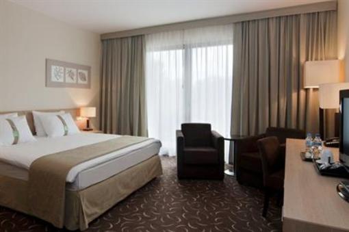 фото отеля Holiday Inn Warsaw - Jozefow
