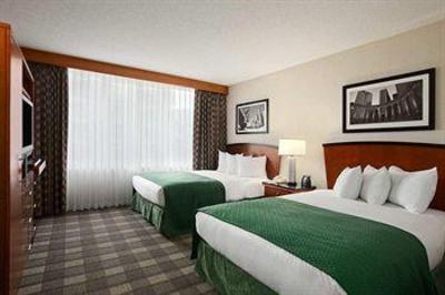 фото отеля Embassy Suites Hotel Chicago Downtown Lakefront