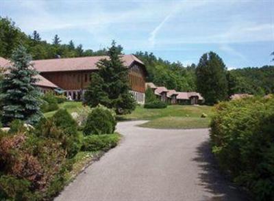 фото отеля Du Lac Carling Hotel Grenville-sur-la-Rouge
