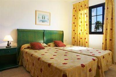 фото отеля Apartamentos Fayna