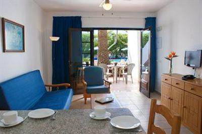 фото отеля Apartamentos Fayna