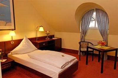 фото отеля Comfort Hotel Stadt Hamburg Uelzen