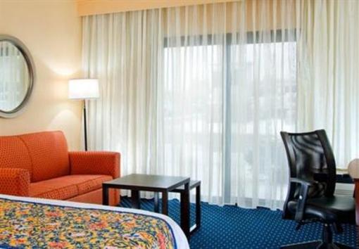 фото отеля Courtyard by Marriott St. Louis Downtown