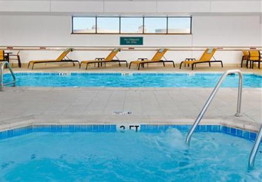 фото отеля Courtyard by Marriott St. Louis Downtown