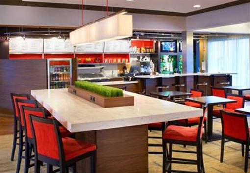 фото отеля Courtyard by Marriott St. Louis Downtown