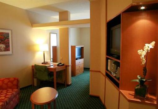 фото отеля Fairfield Inn & Suites Toledo North