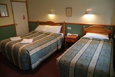 фото отеля Gatwick Belmont Hotel & Restaurant