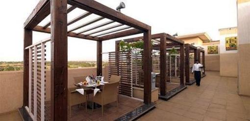 фото отеля Royal Orchid Central Kireeti