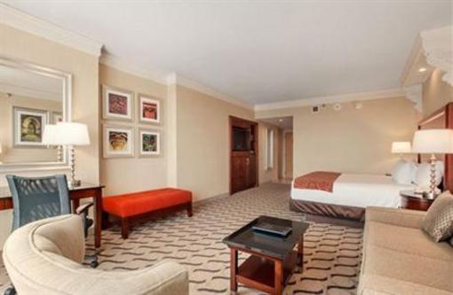 фото отеля Horseshoe Casino Luxury All-Suite Hotel
