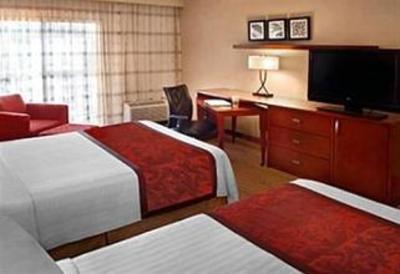 фото отеля Courtyard by Marriott Shelton