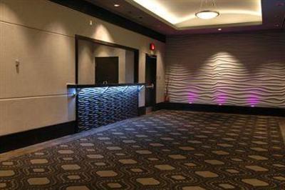 фото отеля Delta Edmonton Centre Suite Hotel