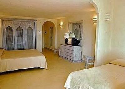 фото отеля Cala Lunga Hotel La Maddalena