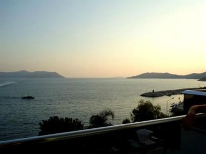 фото отеля Nur Beach Hotel