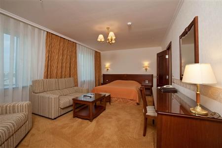 фото отеля Intourist-Krasnodar Hotel