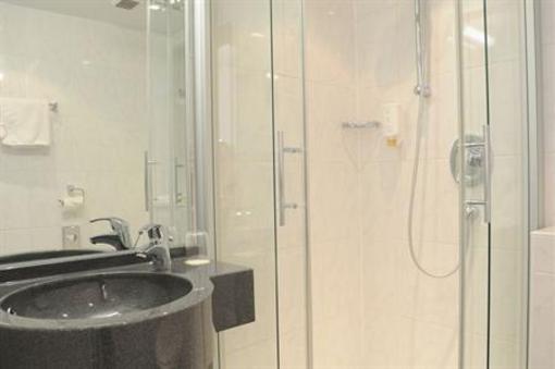 фото отеля Business Hotel Rosenau Esslingen am Neckar