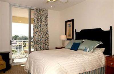 фото отеля Yacht Harbor Village at Ginn Hammock Beach