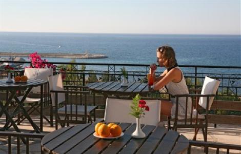 фото отеля Elia Latchi Holiday Village