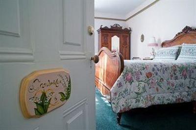 фото отеля Amethyst Inn at Regents Park
