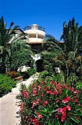 фото отеля Colonna Beach Hotel & Residence
