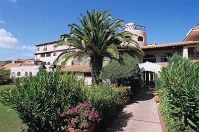 фото отеля Colonna Beach Hotel & Residence